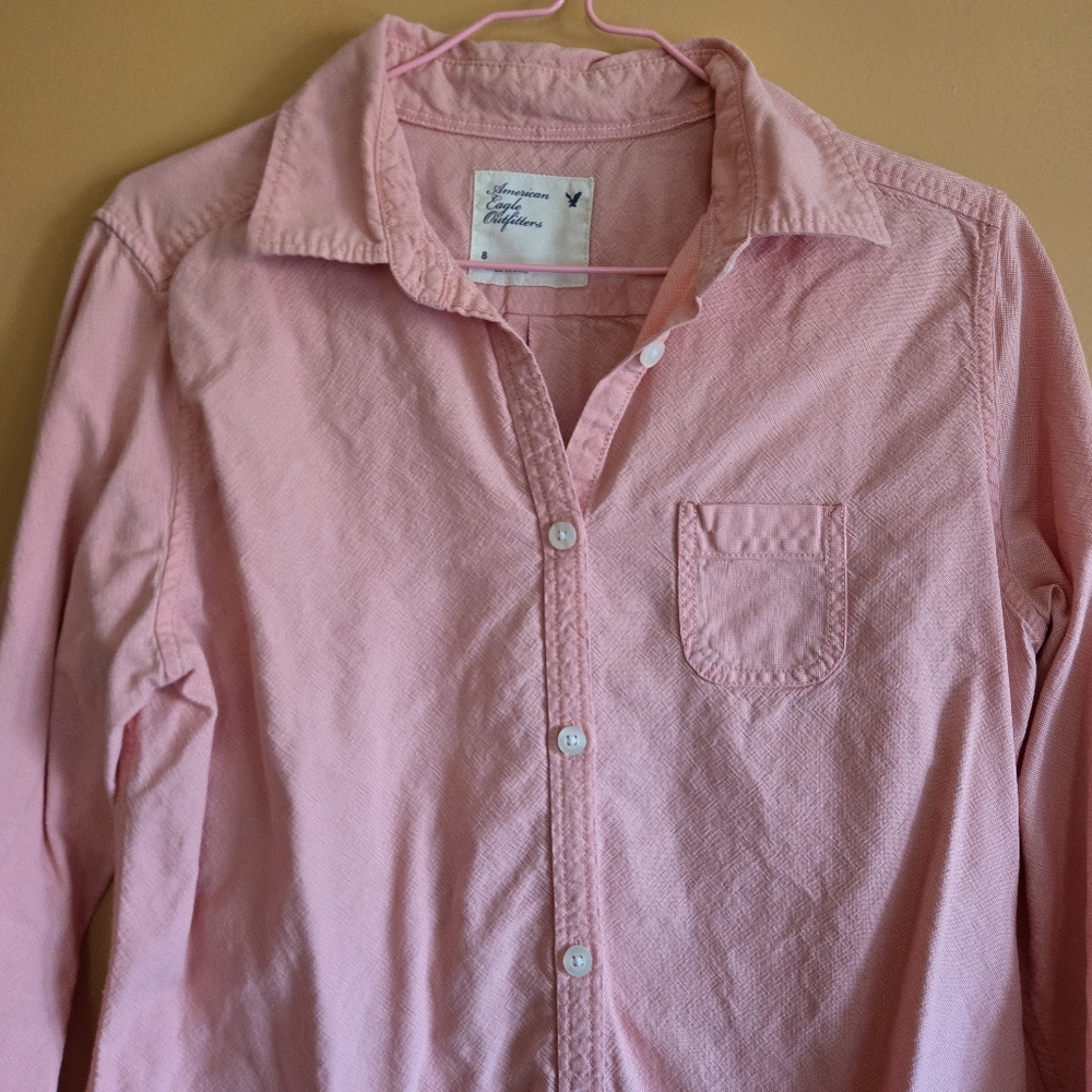 American Eagle Pink Button-Up Shirt PTP=17.5"